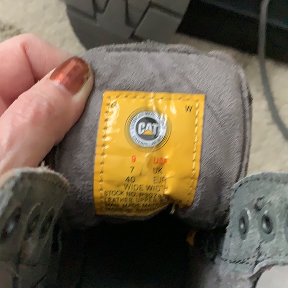 EUC Caterpillar Boots - Picture 7 of 9